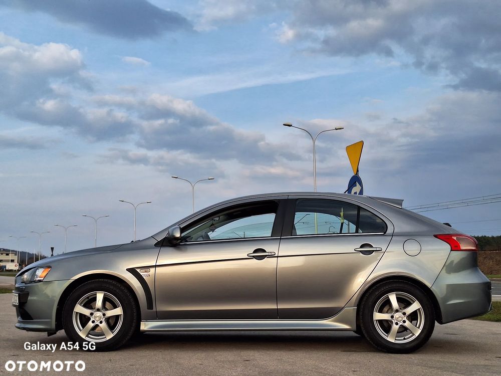 Mitsubishi Lancer 1.6 - 4