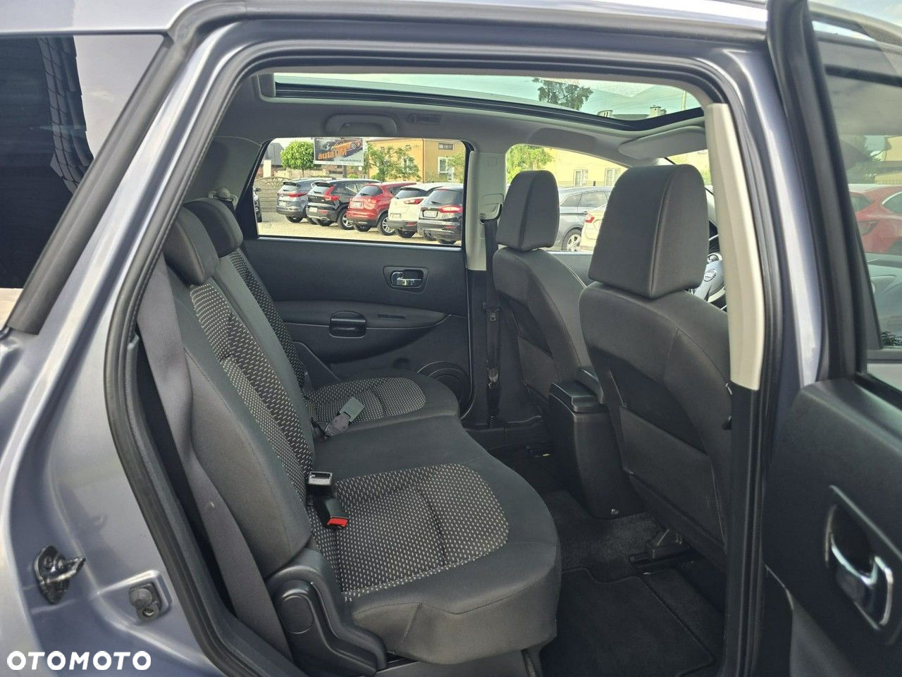 Nissan Qashqai+2 - 13