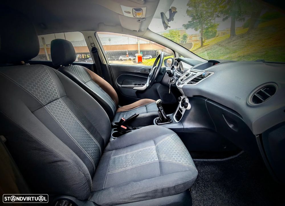 Ford Fiesta 1.4 TDCi Titanium - 4