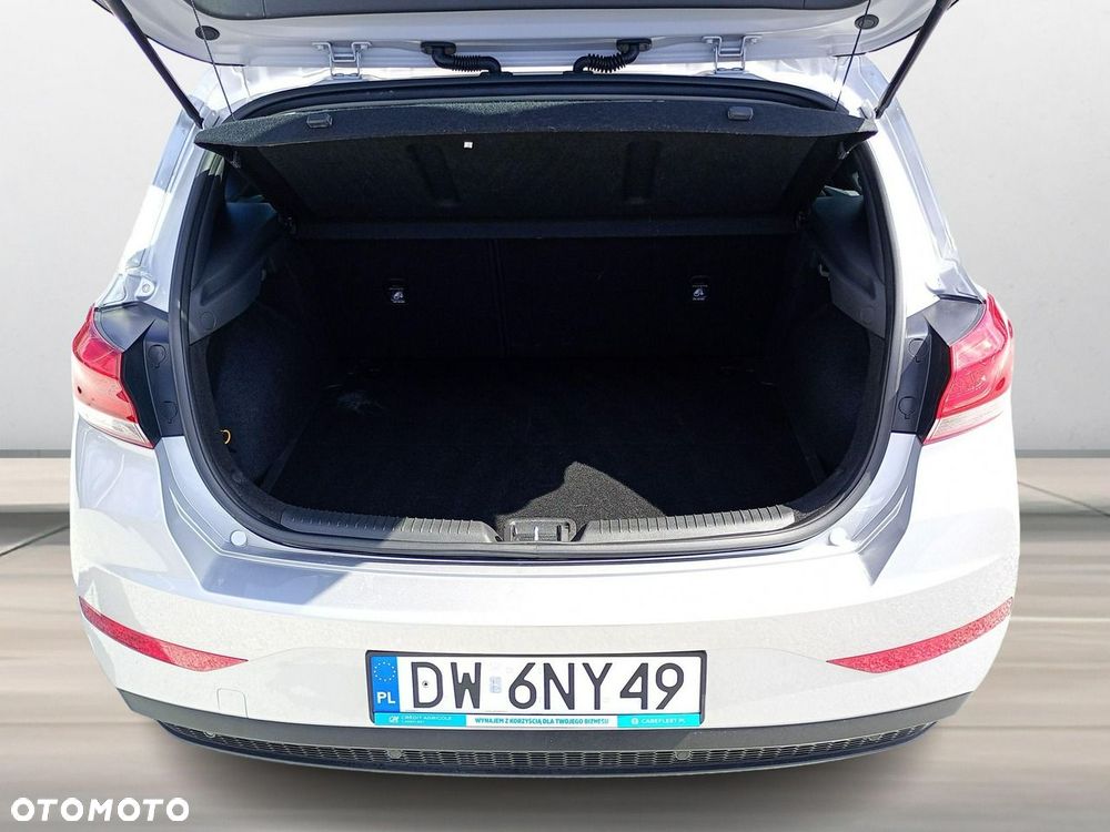 Hyundai i30 1.5 DPI Classic + - 25