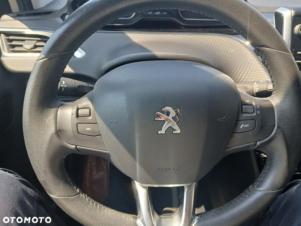 Peugeot 208 1.2 PureTech Active - 10