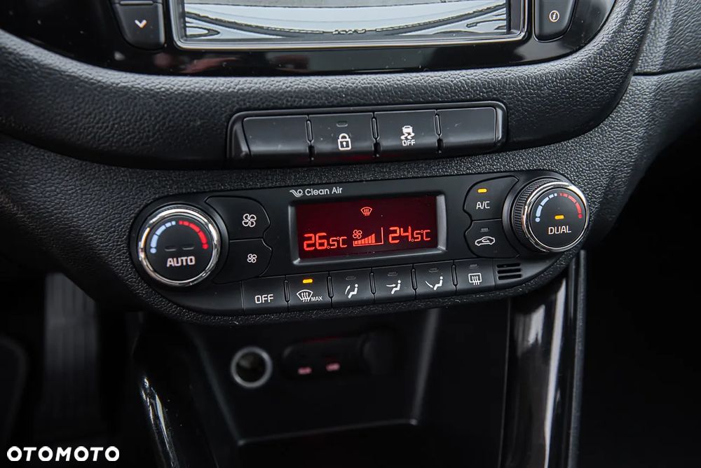 Kia Ceed 1.6 GDI DCT Platinum Edition - 23