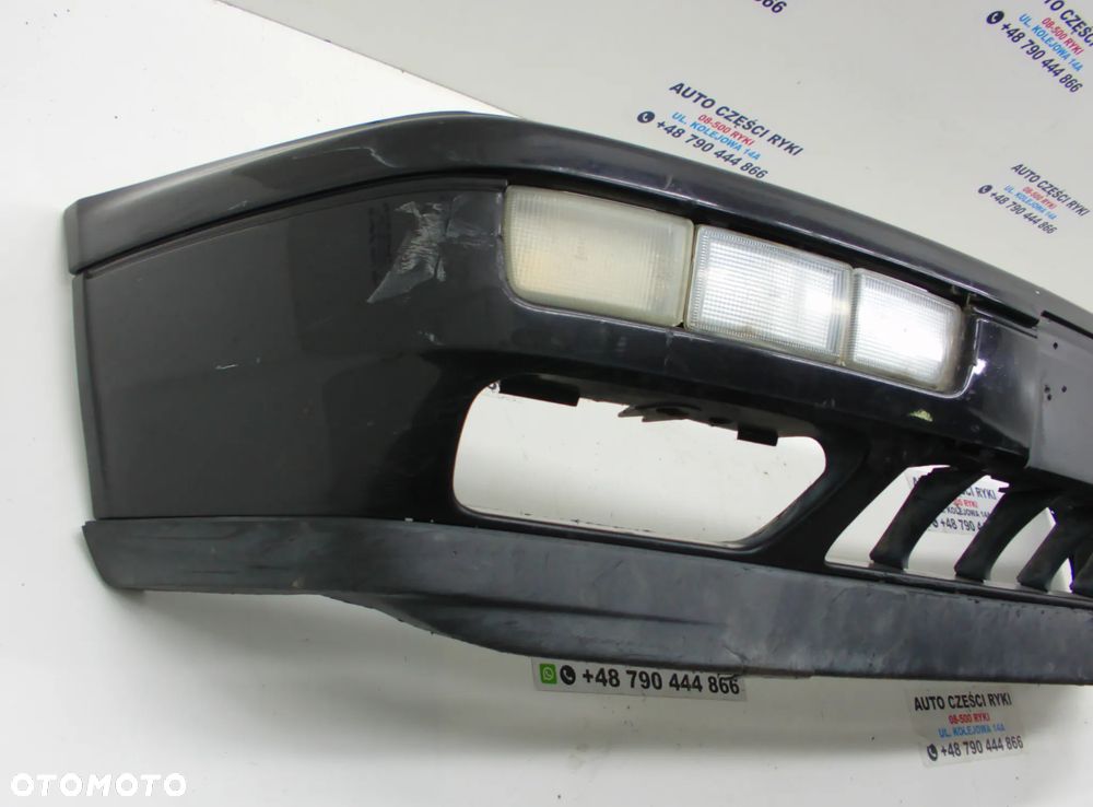 VW Passat B4 Zderzak przód czarny - 5