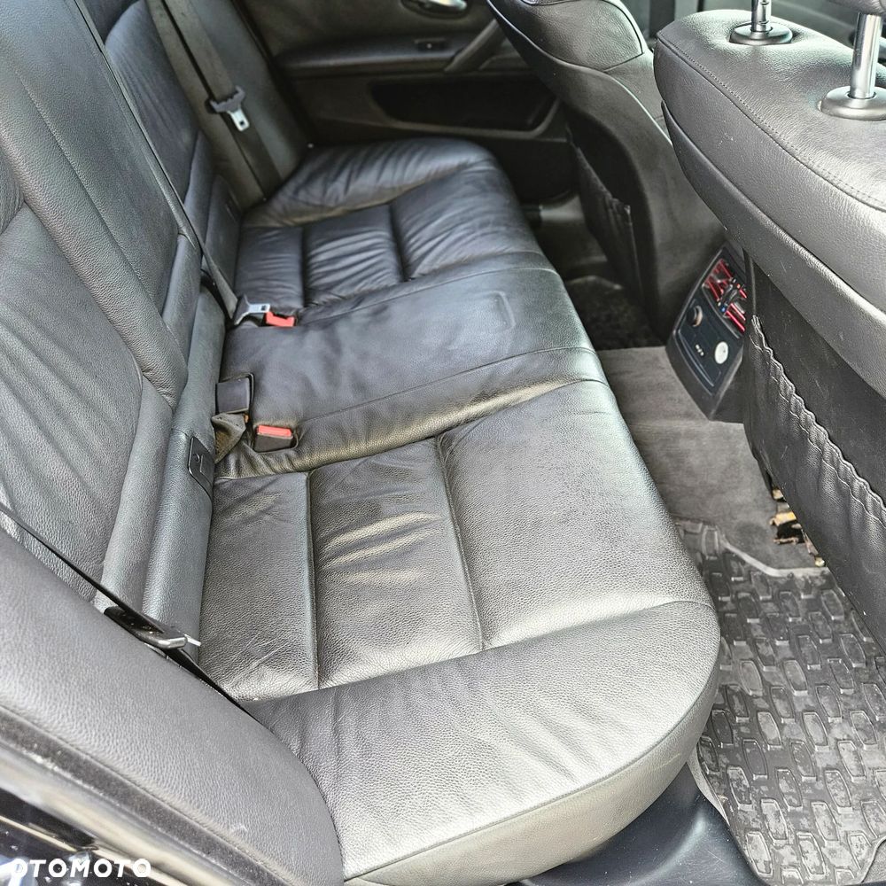 BMW Seria 5 523i Edition Exclusive - 22