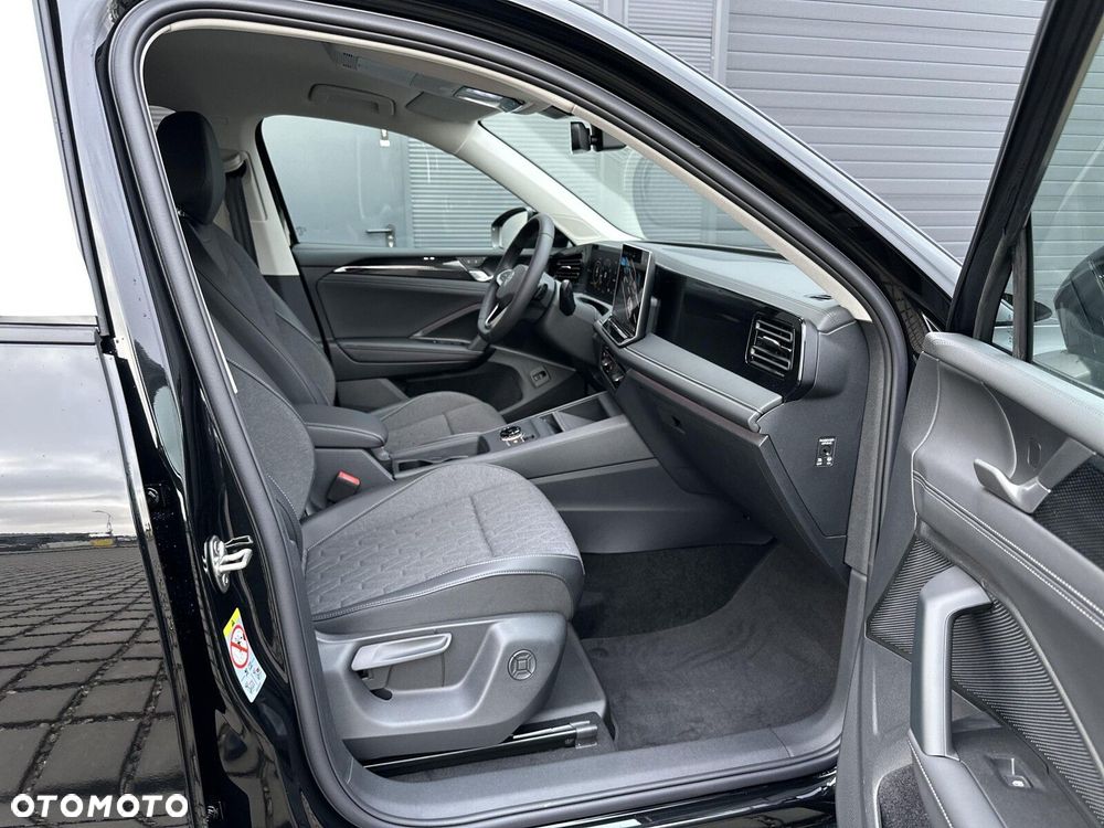 Volkswagen Tiguan - 36