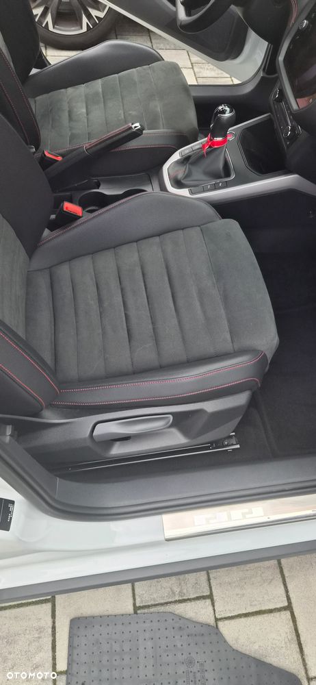 Seat Arona - 13