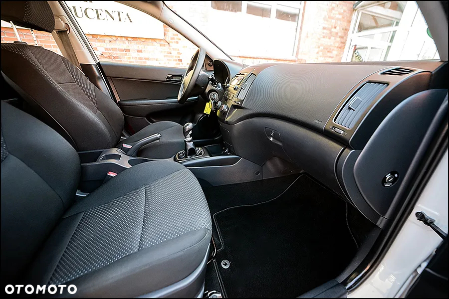Hyundai i30 - 30