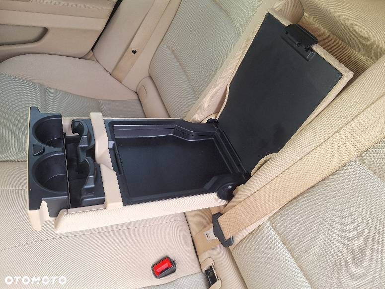 FOTELE KOMPLET LEWY PRAWY GRZANE KANAPA TYŁ BOCZKI BMW F11 EUROPA - 12