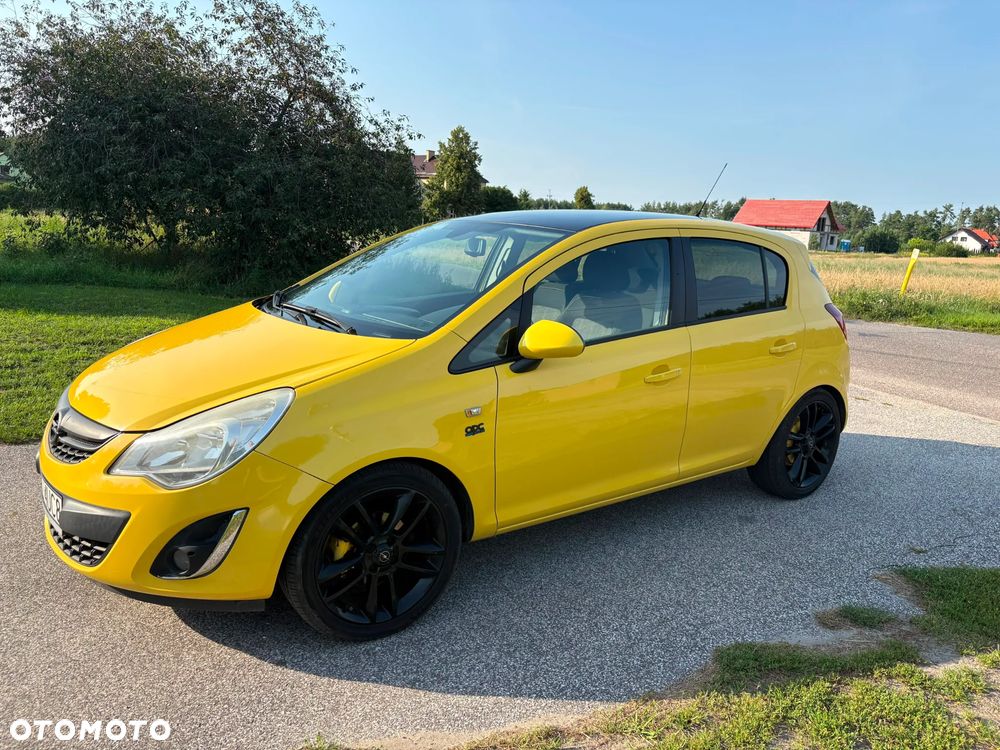 Opel Corsa 1.4 16V Color Edition - 1
