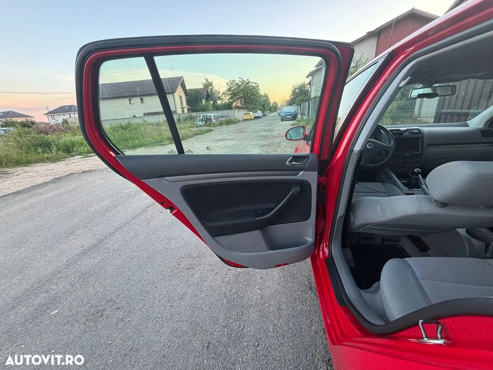 Volkswagen Golf 1.9 TDI Trendline - 12