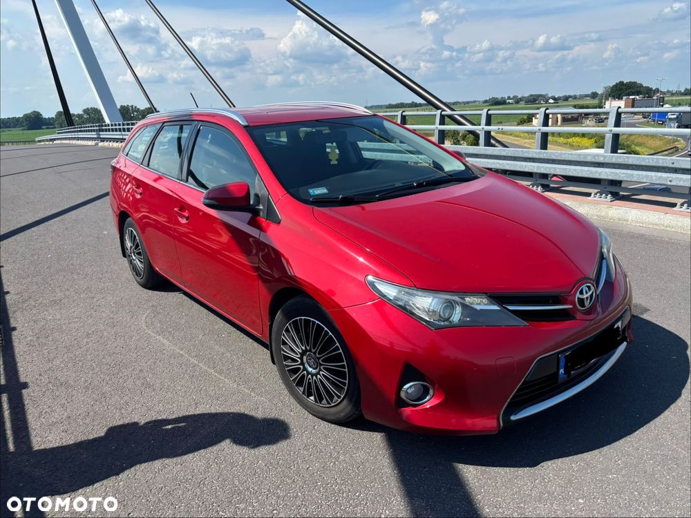 Toyota Auris 1.4 D-4D Comfort - 1