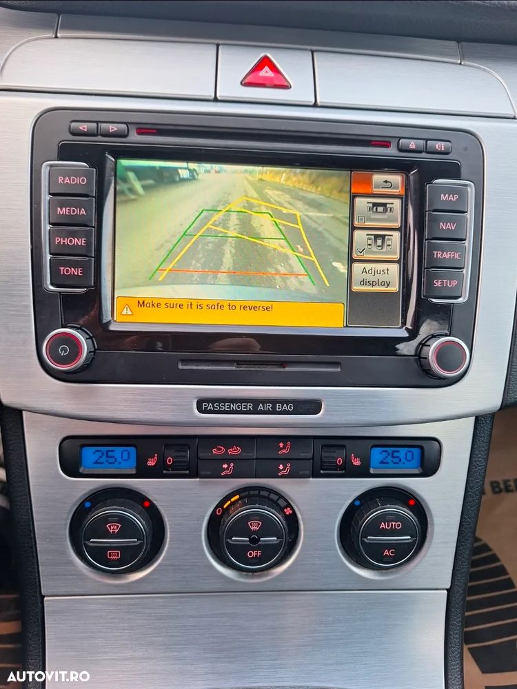 Volkswagen Passat 2.0 TDI DSG BlueMotion Technology Highline - 9