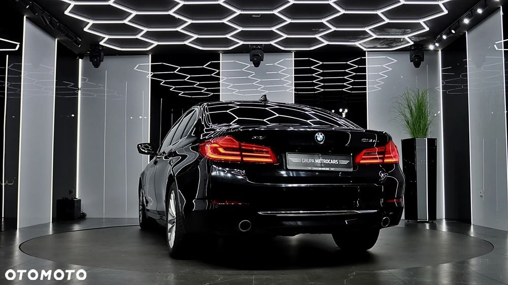 BMW Seria 5 ver-530e-xdrive-phev - 6