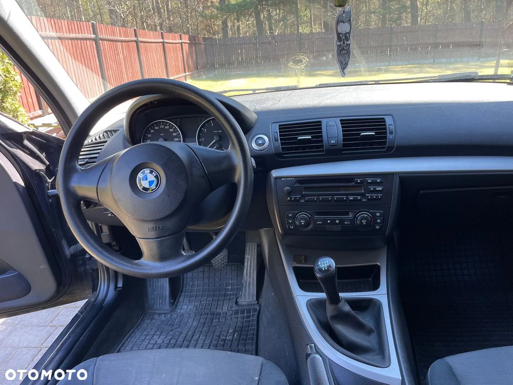 BMW Seria 1 - 17