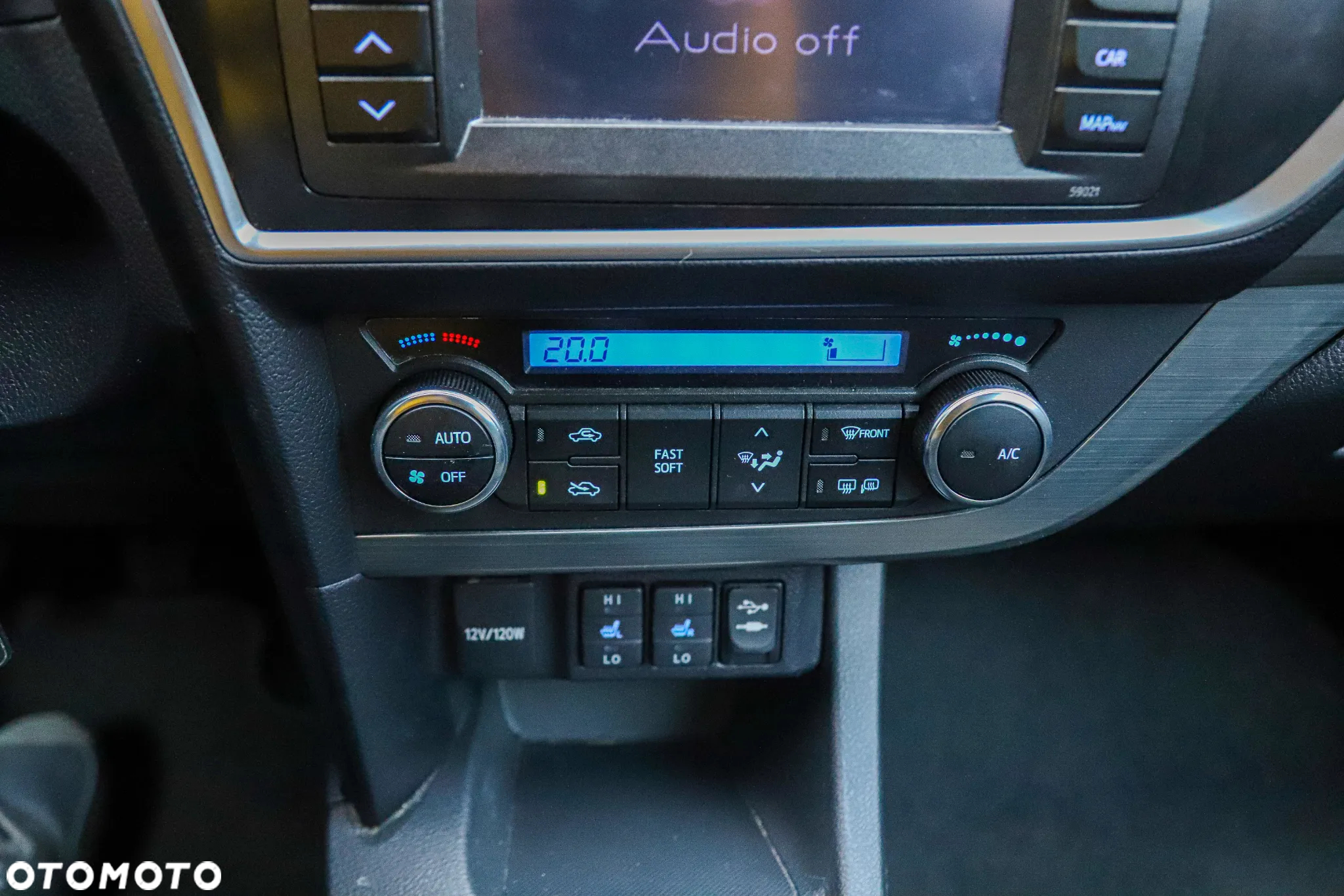 Toyota Auris - 17
