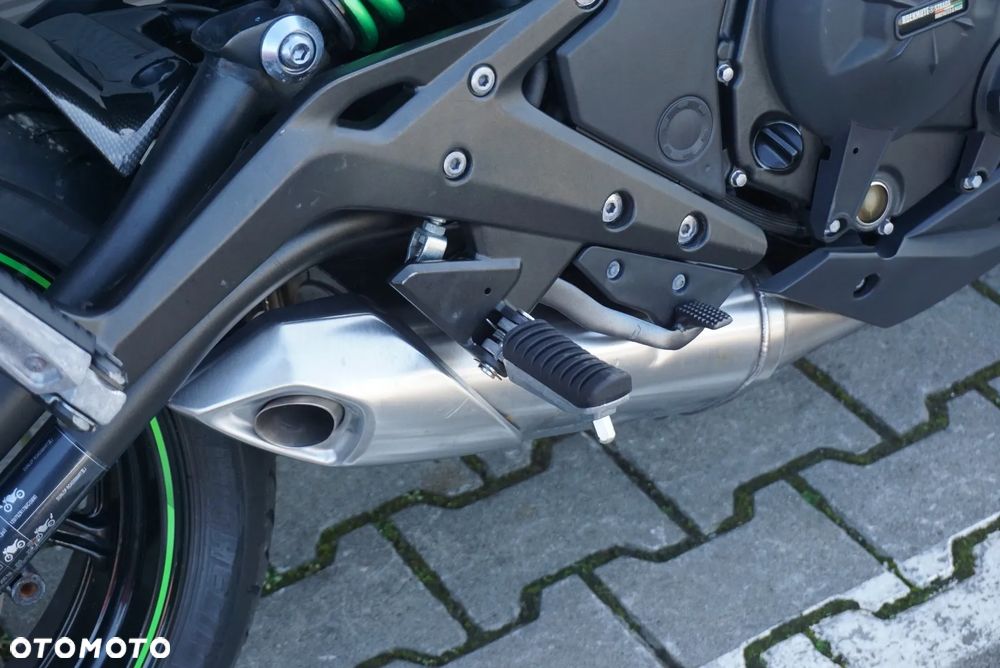 Kawasaki ER - 16
