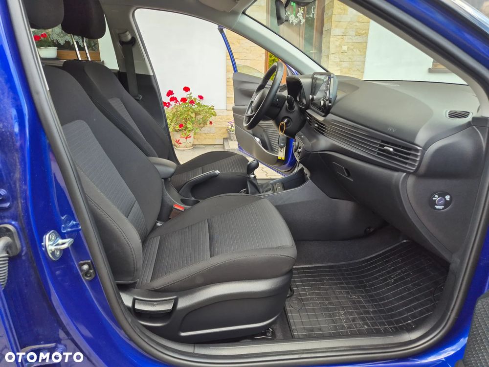 Hyundai i20 blue 1.2 Pure - 25