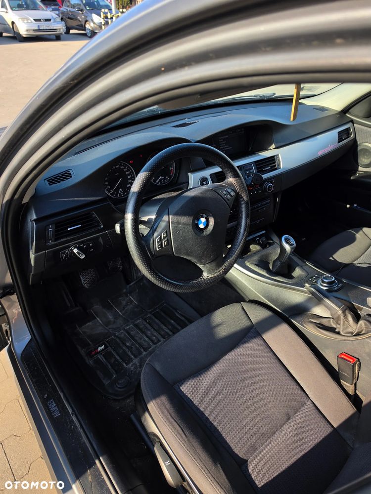 BMW Seria 3 316d - 12