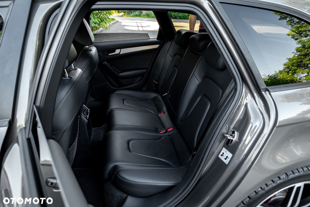 Audi A4 Avant 3.0 TDI DPF quattro S tronic S line Sportpaket - 26