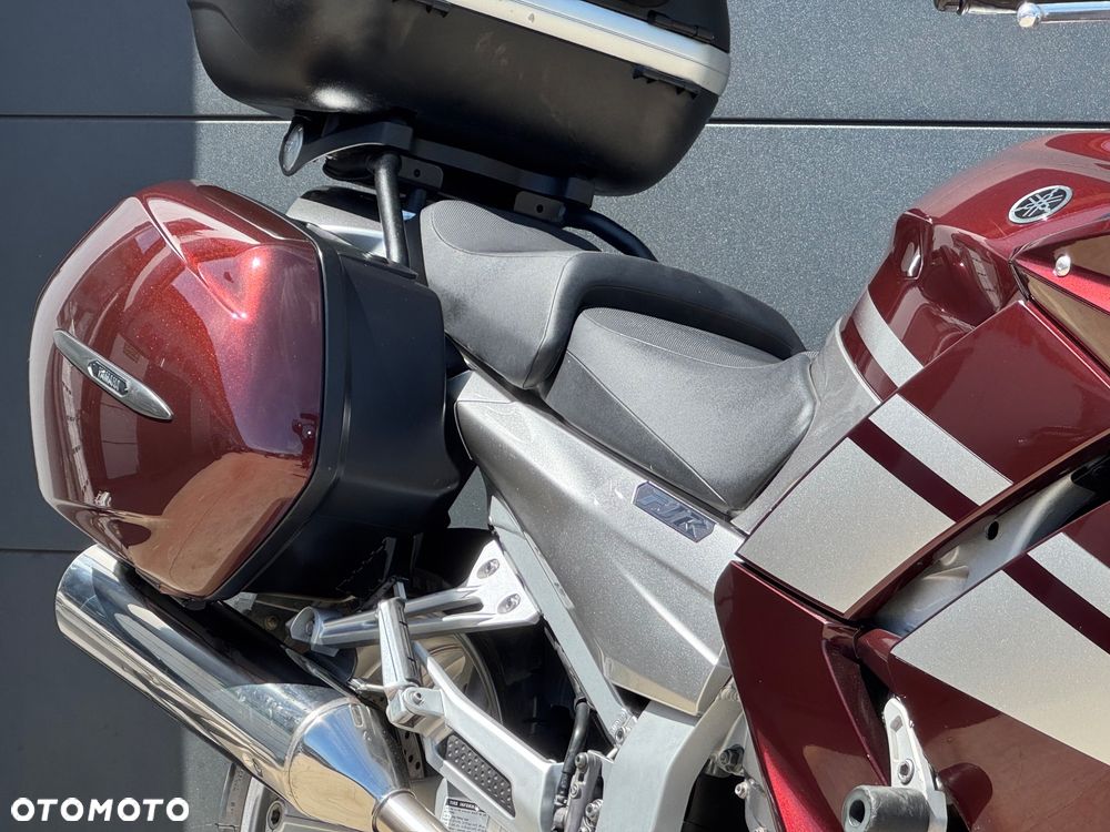 Yamaha FJR - 8