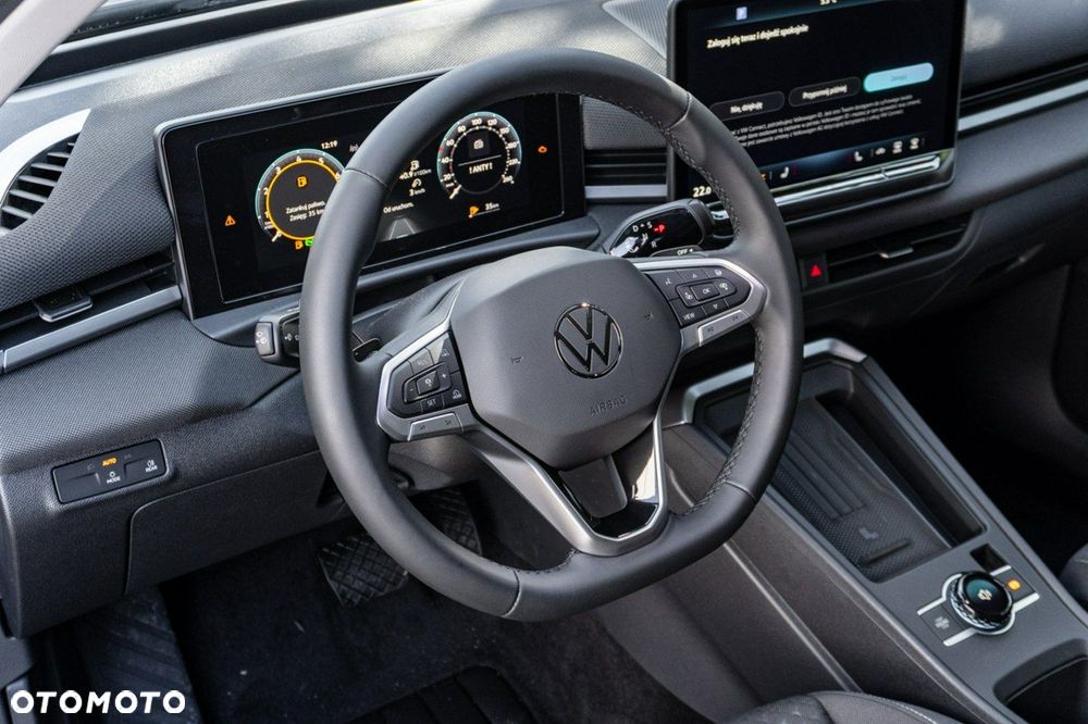 Volkswagen T-Roc - 11