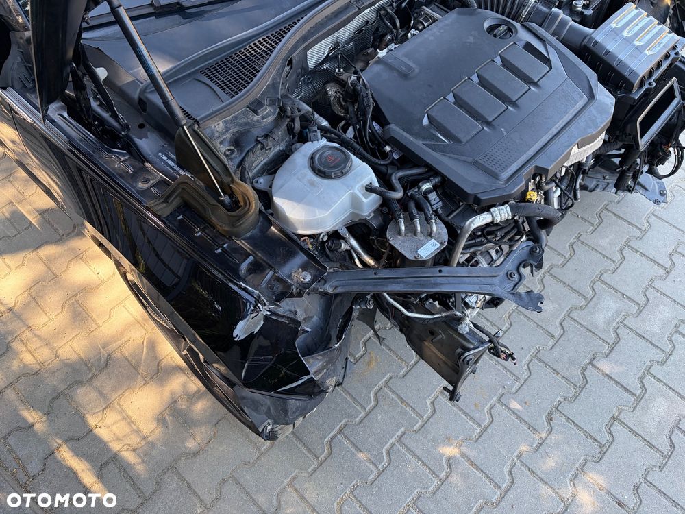 Skoda Superb 2.0 TDI DSG Sportline - 11