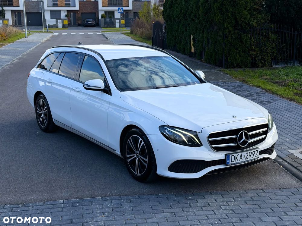 Mercedes-Benz Klasa E 200 d T 9G-TRONIC AMG Line - 5