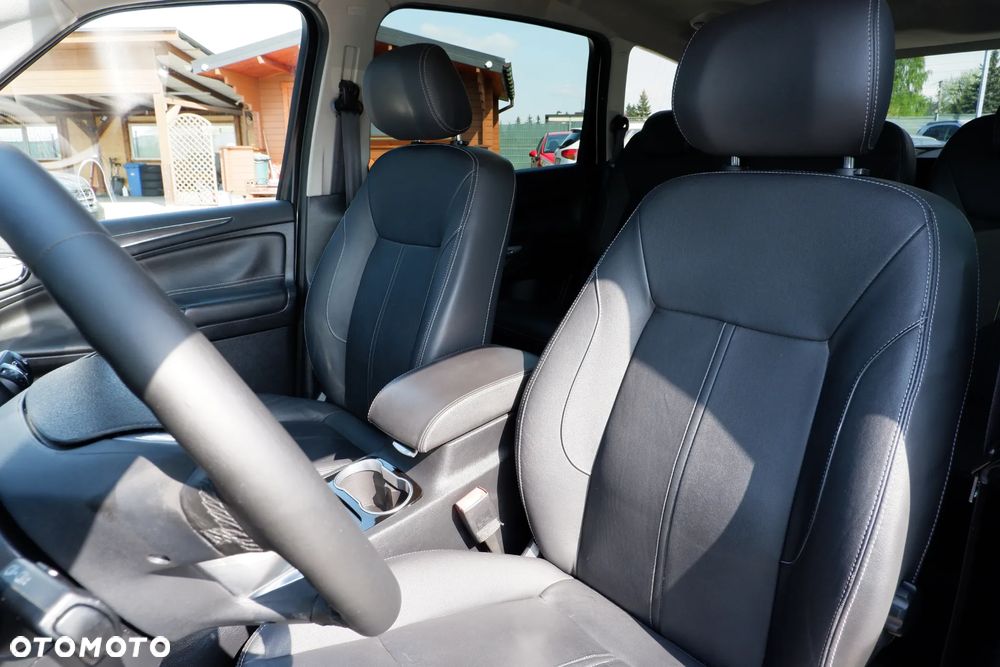 Ford S-Max 2.0 TDCi DPF Titanium - 27