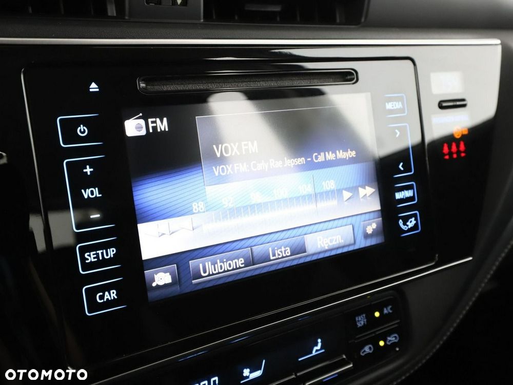 Toyota Auris Hybrid 135 Active - 24