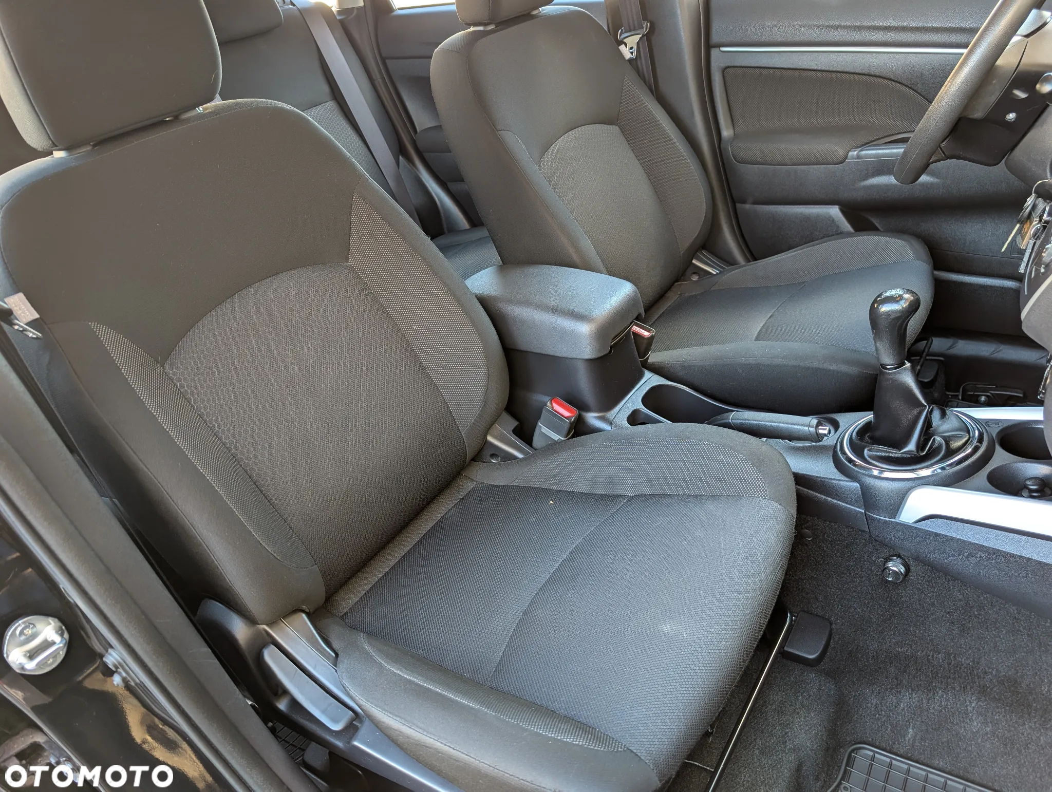 Mitsubishi ASX 1.6 Inform - 23