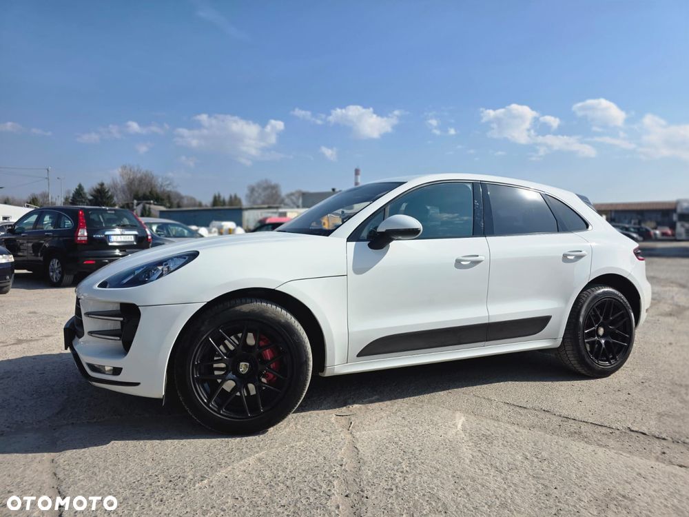 Porsche Macan Turbo - 19