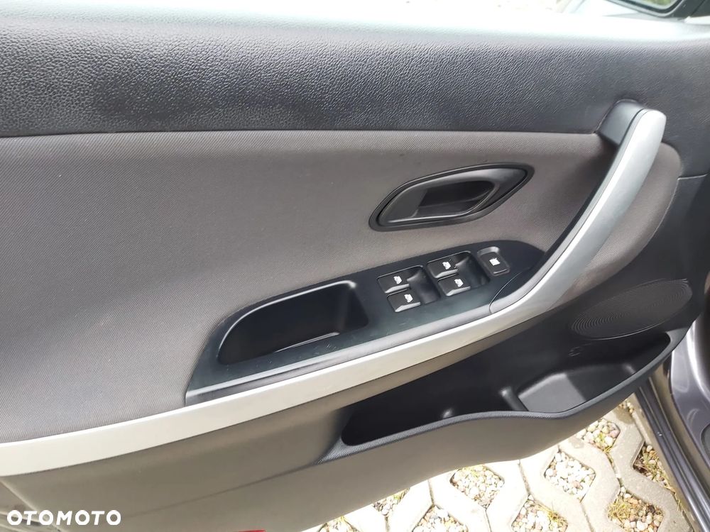 Kia Ceed 1.4 CRDi 90 SW Vision - 14