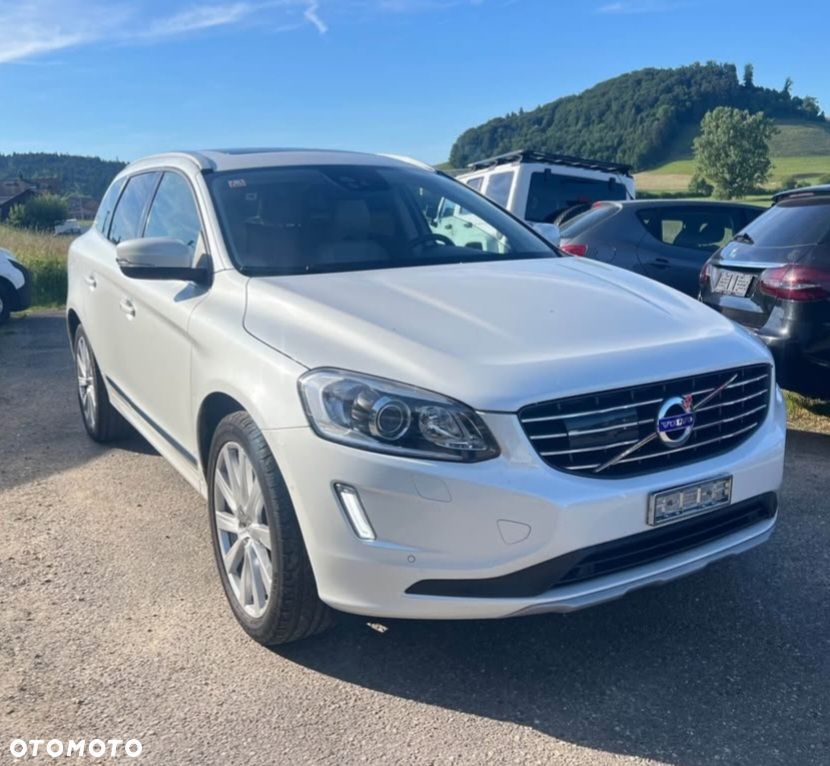 Volvo XC 60 D5 AWD Summum - 1