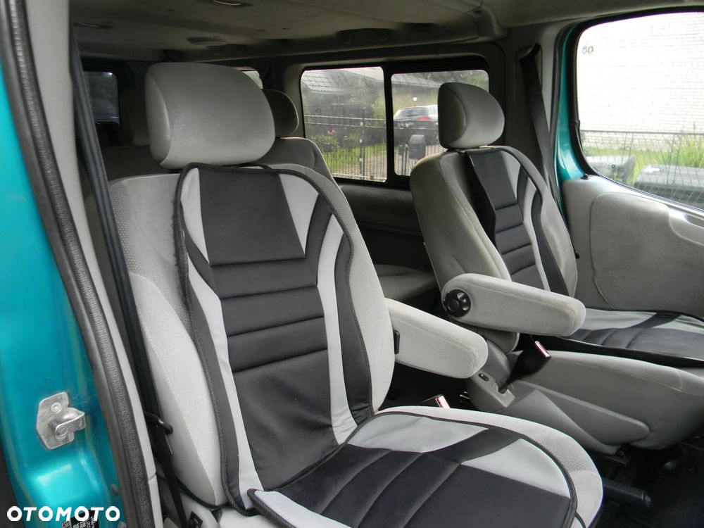 Opel Vivaro - 30