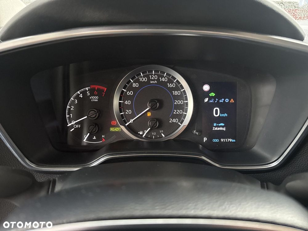 Toyota Corolla 1.8 Hybrid Comfort - 17