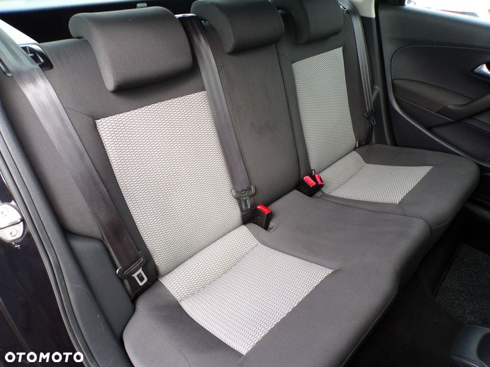 Volkswagen Polo - 14