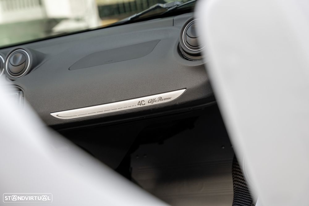 Alfa Romeo 4C Spider 1750 TBi - 13