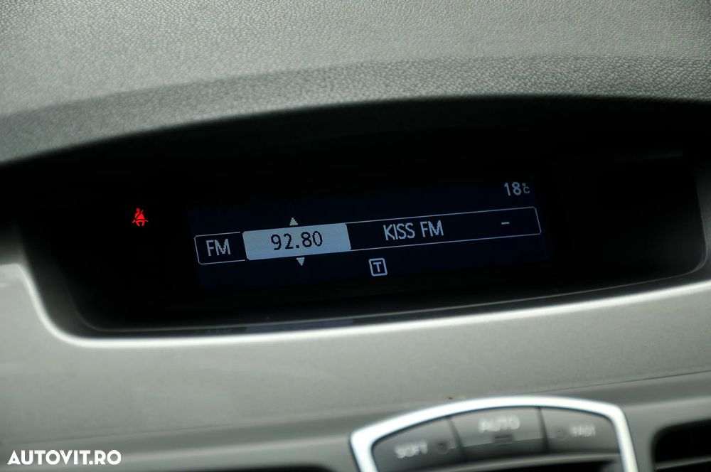 Renault Laguna dCi 110 FAP Limited - 20