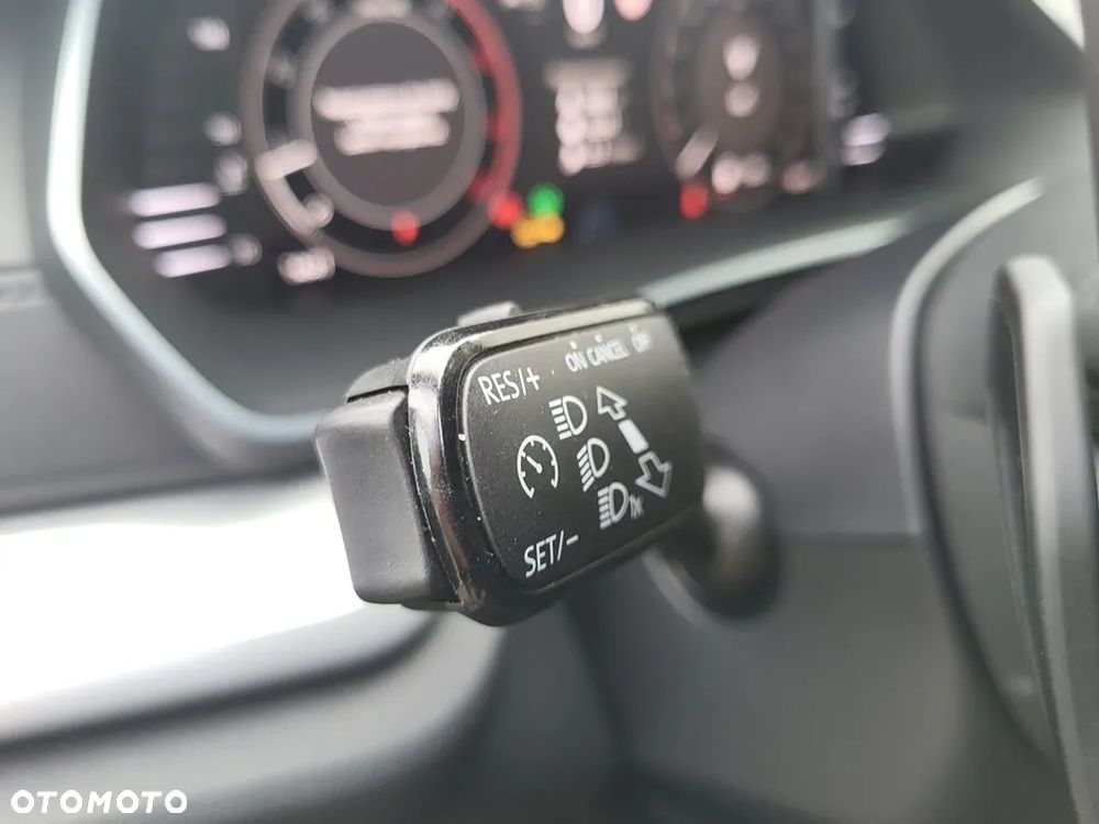 Skoda Octavia 2.0 TDI Selection DSG - 17