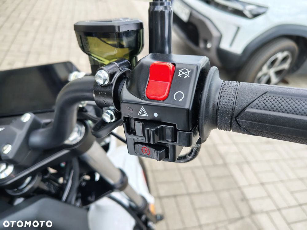 Keeway RKS 125 - 16