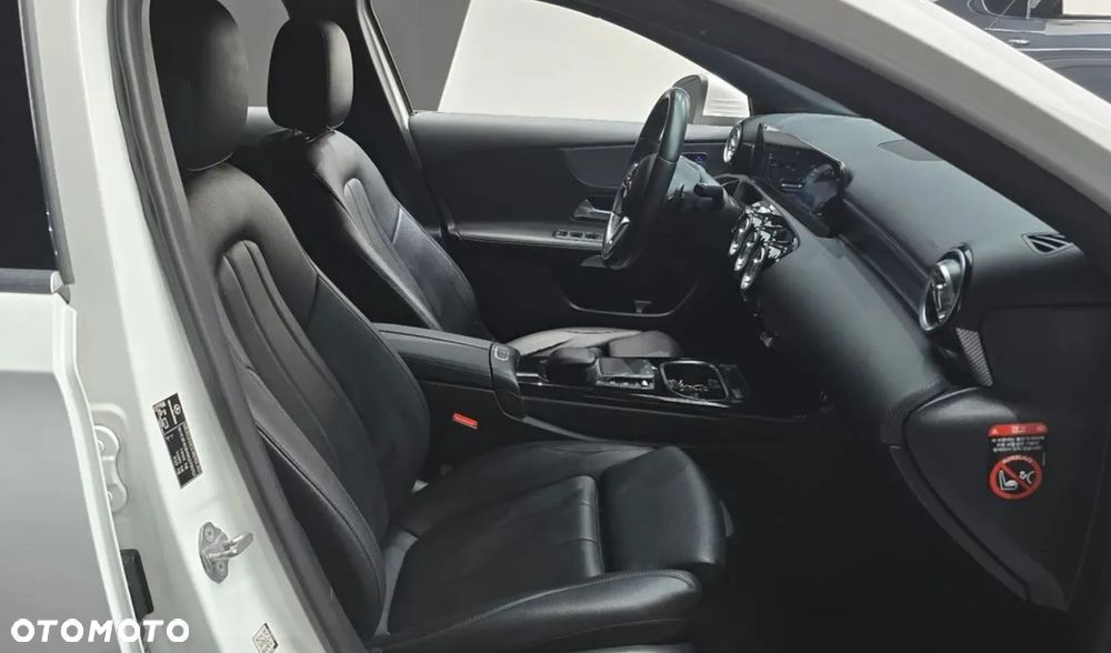 Mercedes-Benz Klasa A 220 4Matic 7G-DCT AMG Line - 9