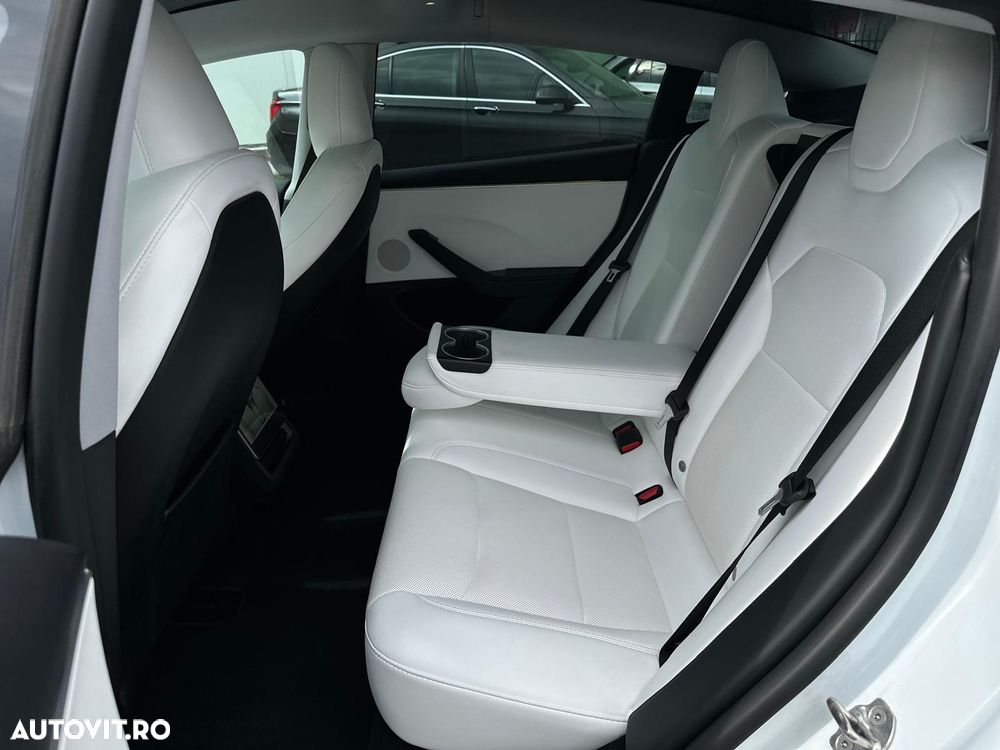 Tesla Model 3 Standard Reichweite Plus Hinterradantrieb - 21