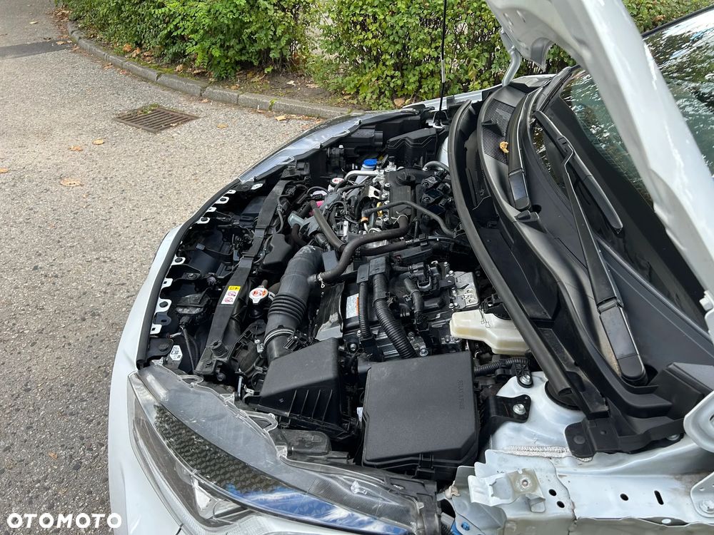 Toyota Yaris Hybrid 1.5 GR Sport - 7