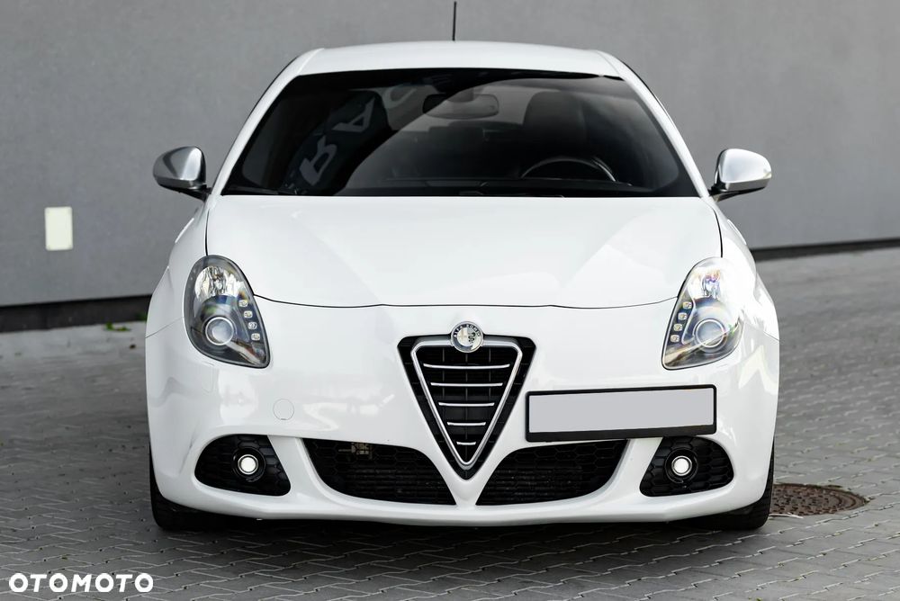 Alfa Romeo Giulietta 1750 TBi Quadrifoglio Verde - 4