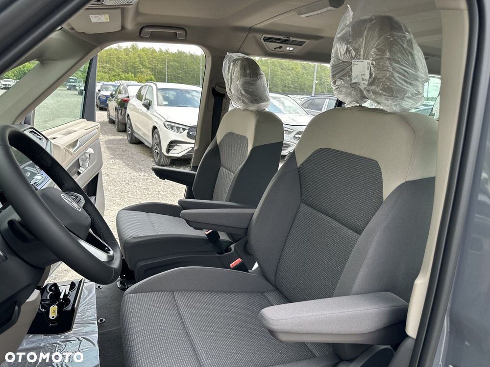 Volkswagen Multivan - 12