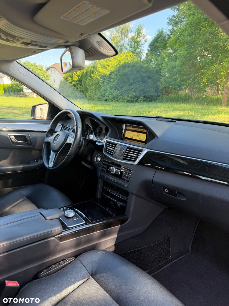 Mercedes-Benz Klasa E 300 CDI DPF BlueEFFICIENCY 7G-TRONIC Avantgarde - 14