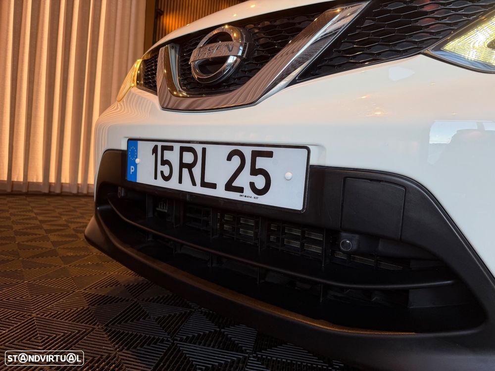 Nissan Qashqai 1.6 dCi N-Connecta RS+PS 4x4i - 11