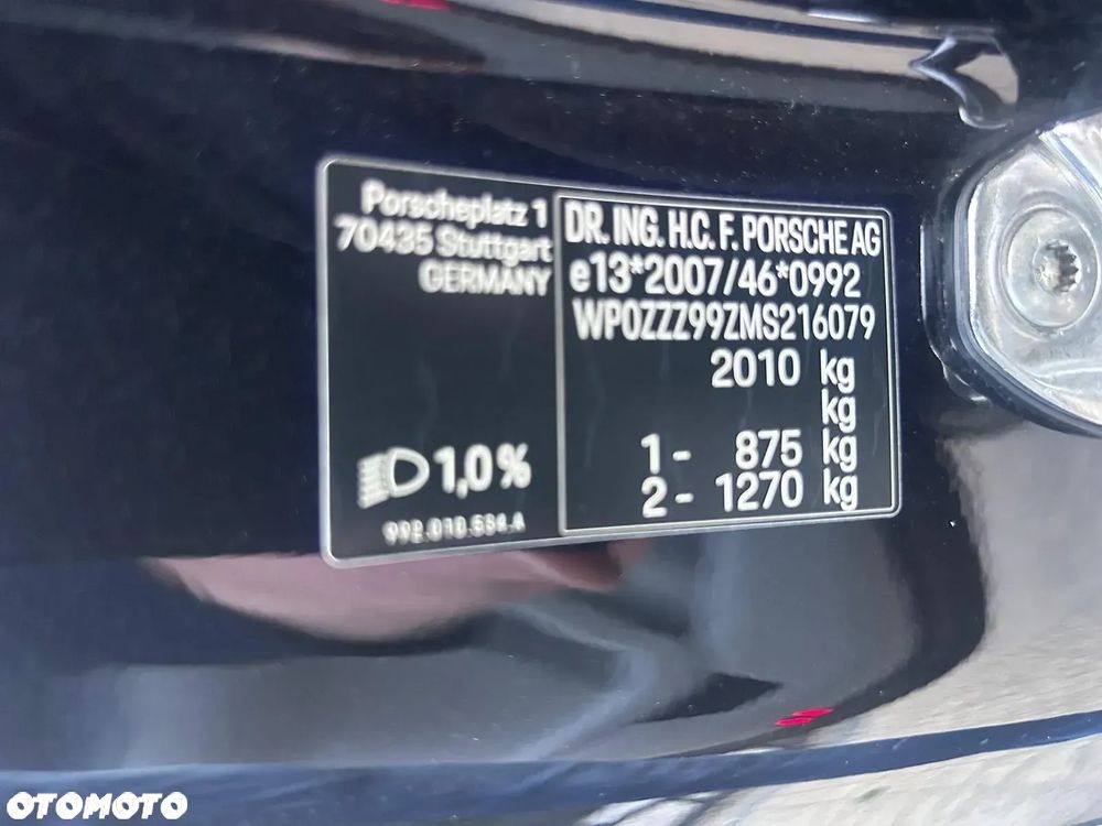 Porsche 911 Carrera 4S - 30