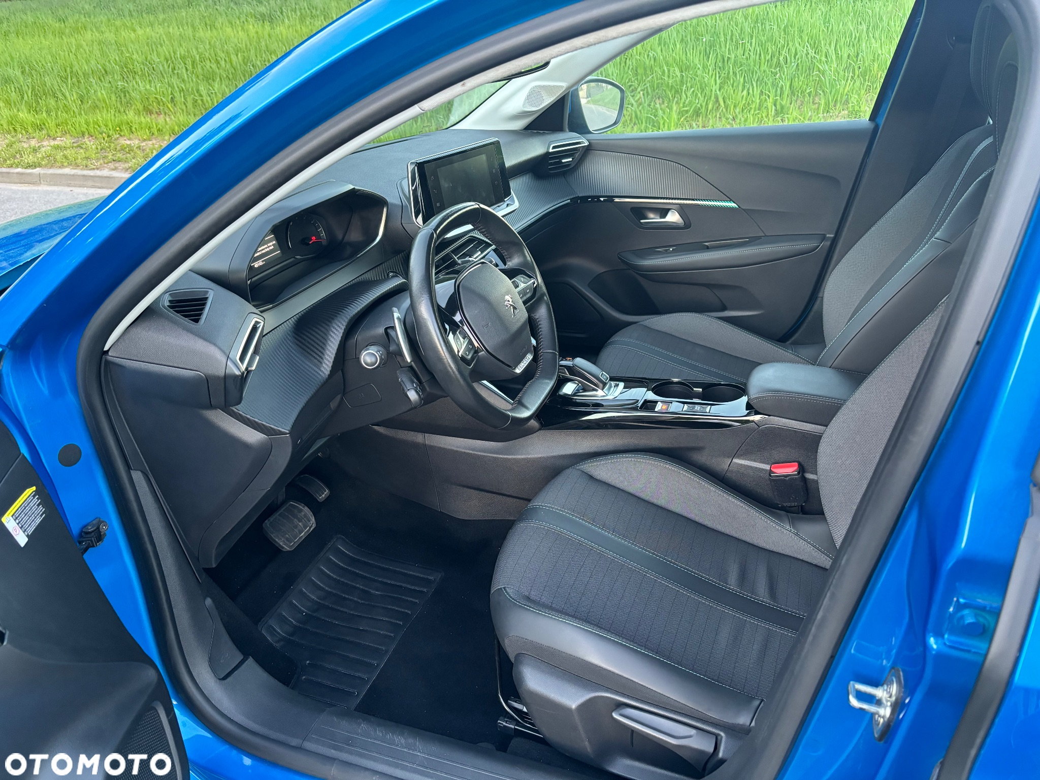 Peugeot 208 1.2 PureTech Allure S&S EAT8 - 20