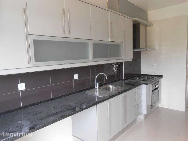 Apartamento T4 na Venda Nova Amadora - Grande imagem: 2/12